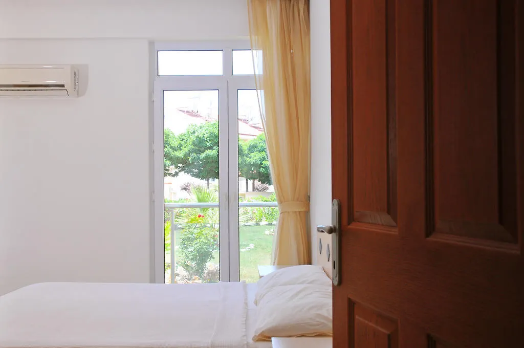Hisar Garden Apartments 厄吕代尼兹